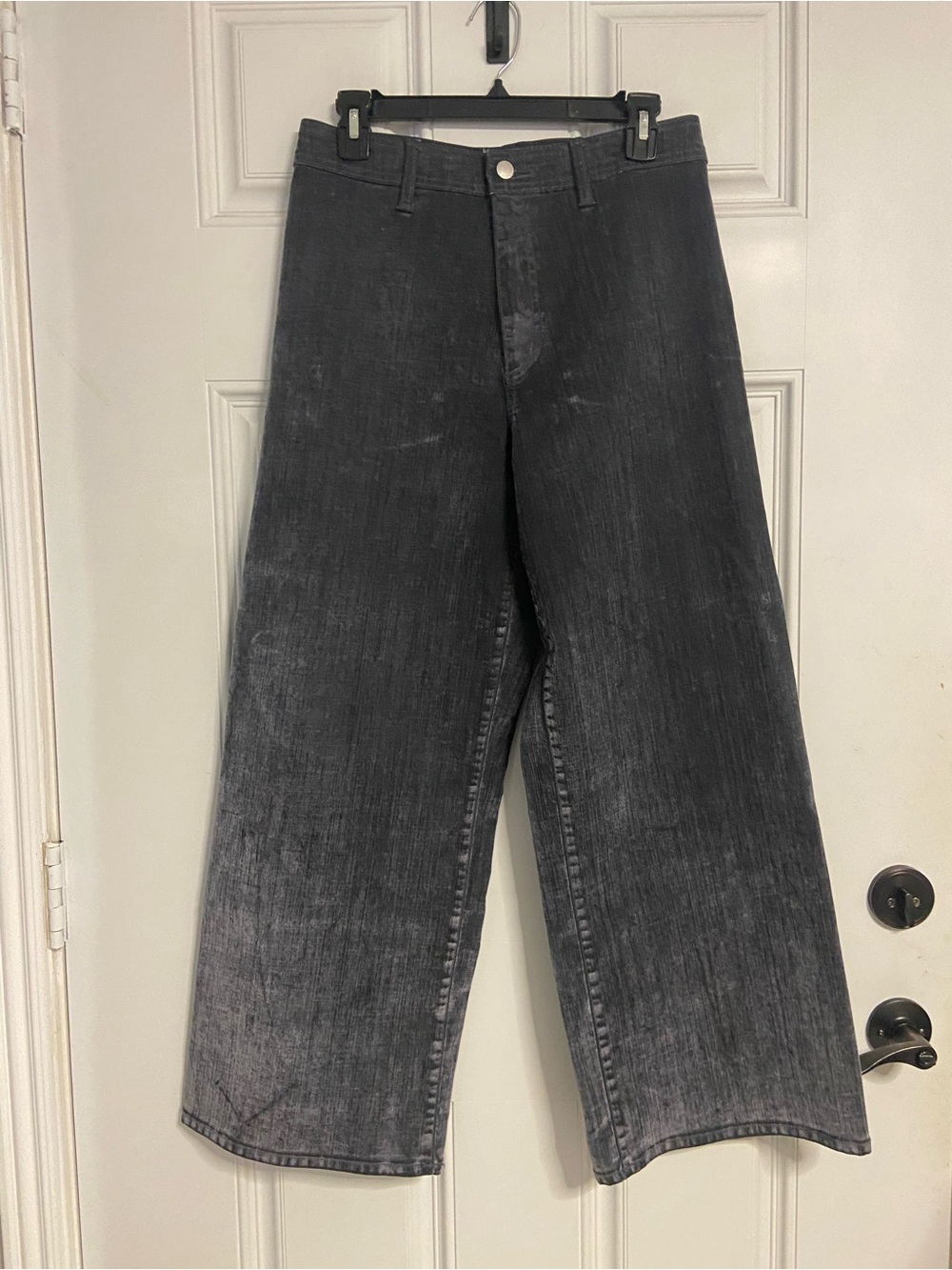 T43- UNIVERSAL THREAD Gray Acid Wash Velvety SAILOR WIDE LEG Jeans